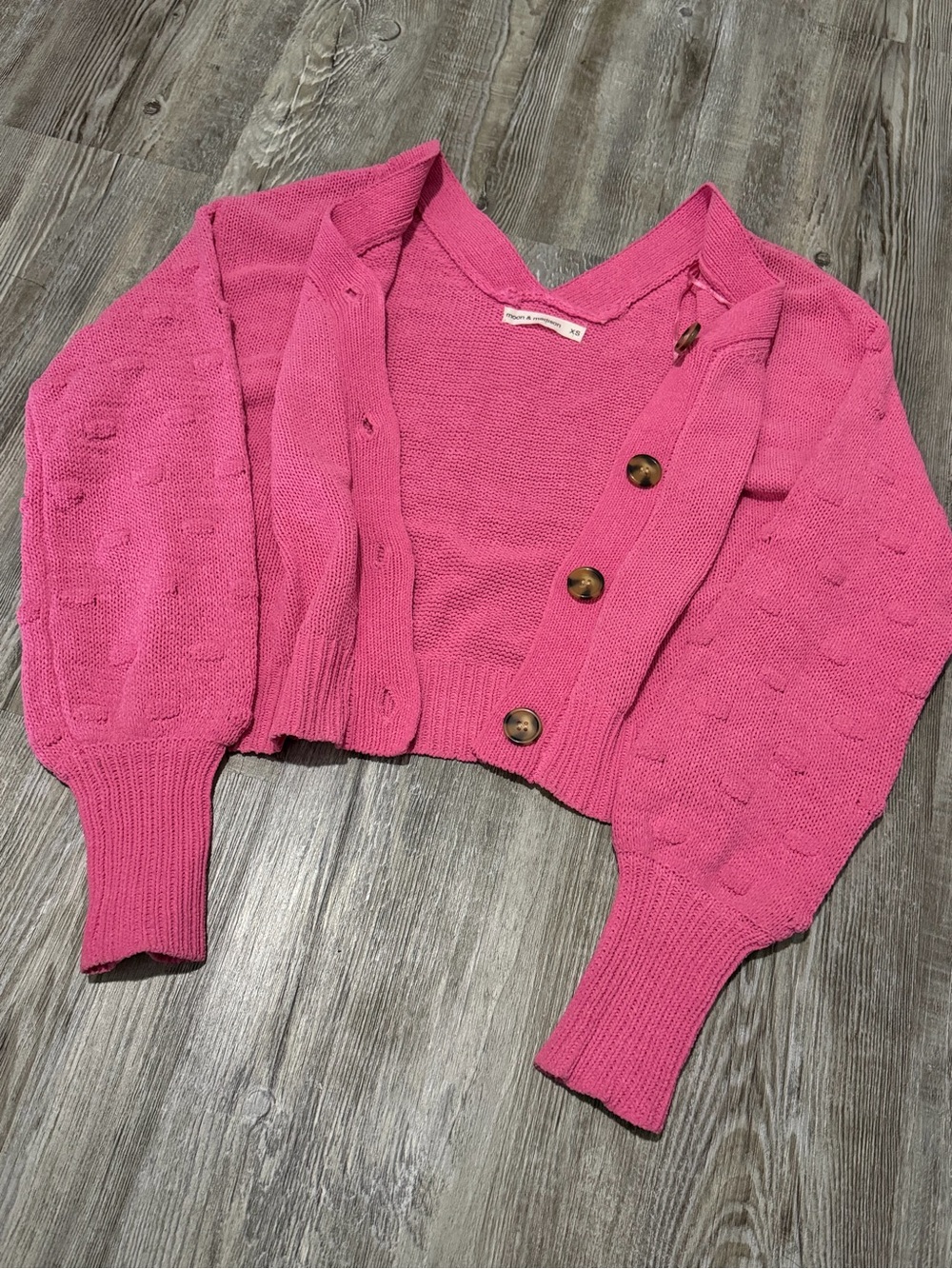 moon & madison Hot Pink Cropped Button-Front Cardigan
